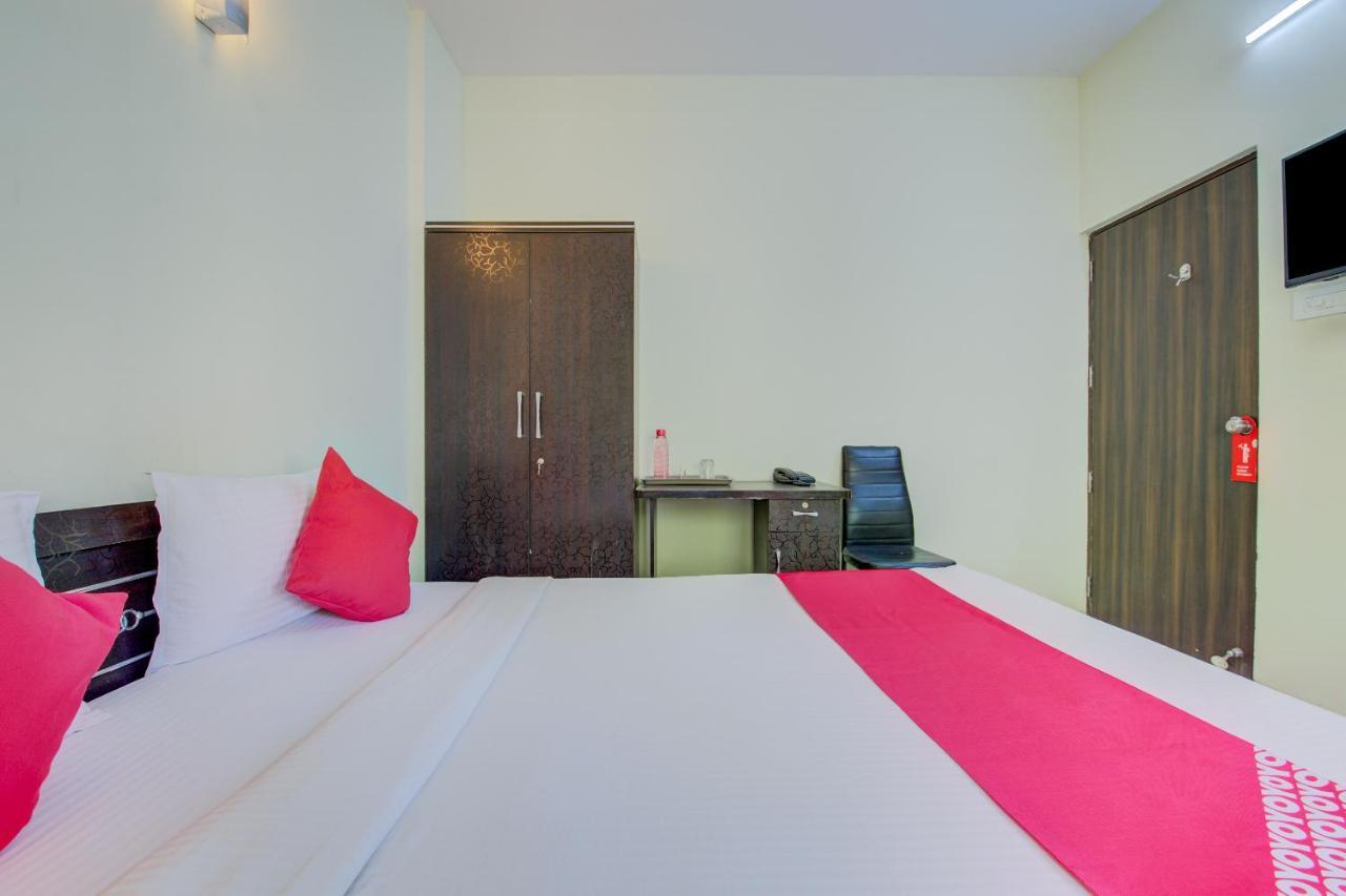 Hotel E Serai Пуна Экстерьер фото